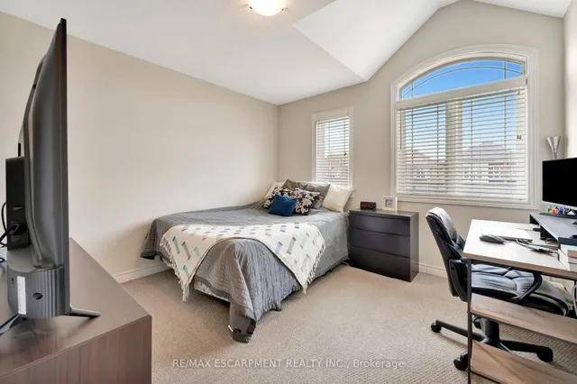 Additional image 28 of 19 COLORADO Blvd