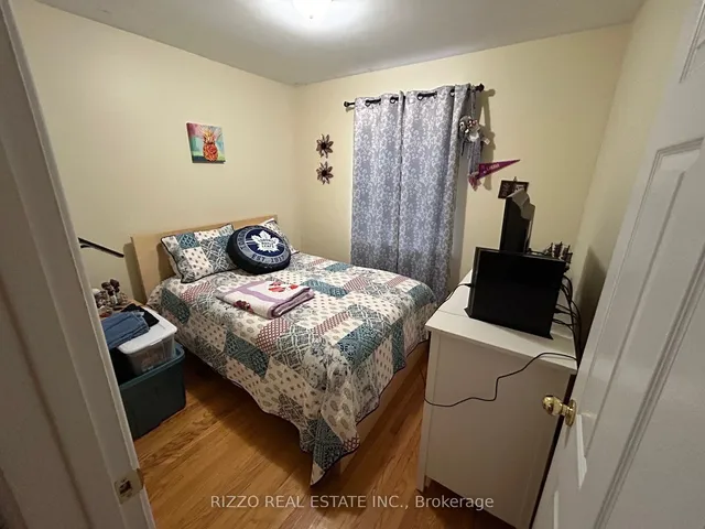 Additional image 9 of 82 Minerva Ave