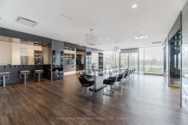 Additional image 31 of 33 Shore Breeze Dr Unit 3504