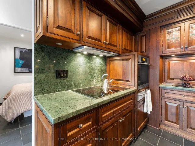 Additional image 16 of 35 Church St Unit 811