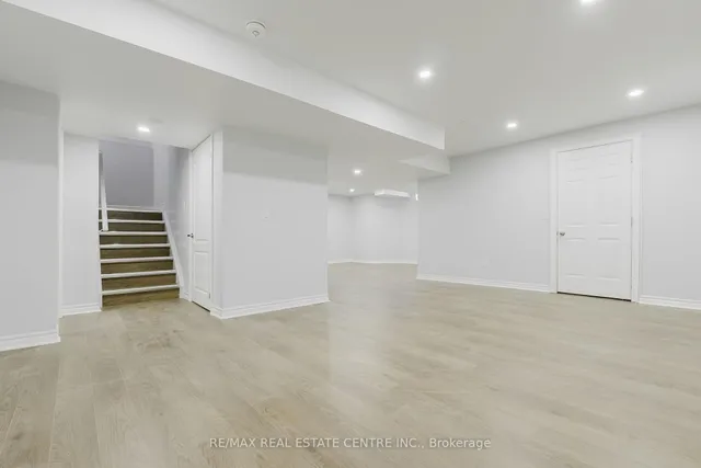 Additional image 36 of 78 Hollowgrove Blvd