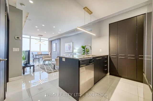 Additional image 7 of 1 Valhalla Inn Rd Unit 2008