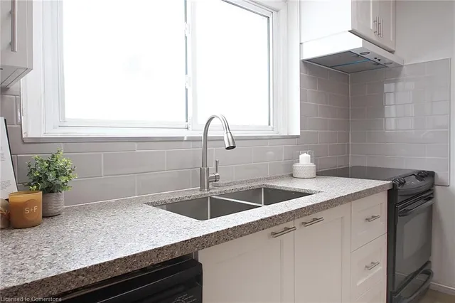 Additional image 11 of 51 Caroga Crt Unit 9