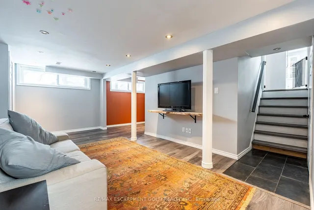 Additional image 23 of 157 Fielding Cres