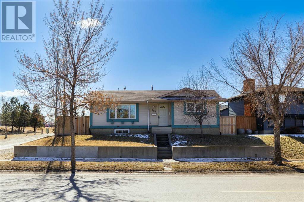 903 Abbotsford Drive NE|Calgary, Alberta T2A5Y3