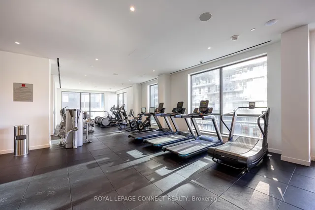 Additional image 26 of 39 Roehampton Ave Unit 2907