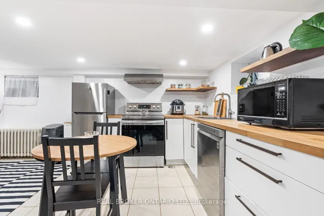 Additional image 28 of 130 Harvie Ave