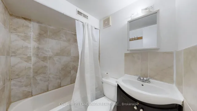 Additional image 39 of 343 Kipling Ave