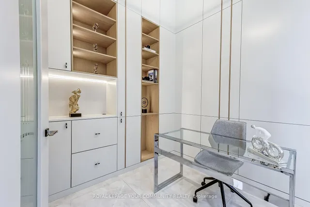 Additional image 12 of 131 Poyntz Ave