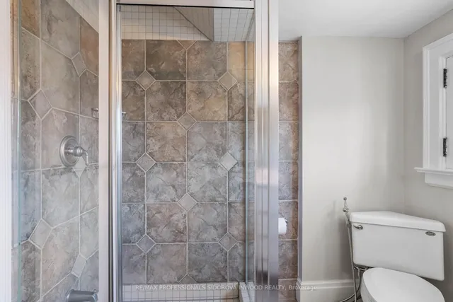 Additional image 34 of 6 Grenadier Hts