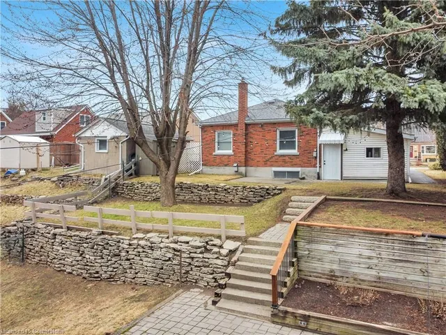 Additional image 42 of 563 Guelph St