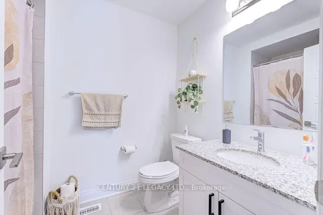 Additional image 41 of 1742 Thames Circ