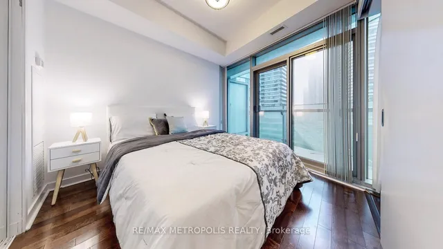 Additional image 24 of 12 York St Unit 1202