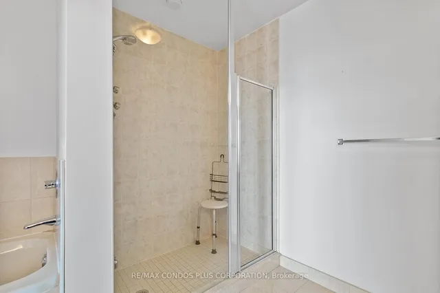 Additional image 18 of 65 Bremner Blvd Unit PH5103