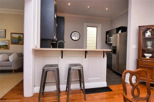 Additional image 19 of 332 King St