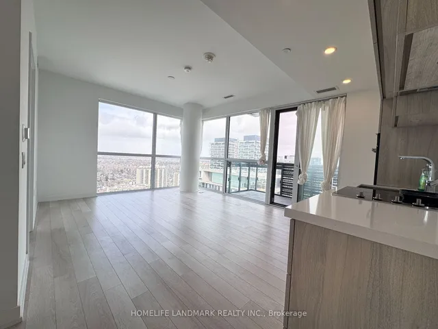 Additional image 10 of 39 Roehampton Ave Unit 3209