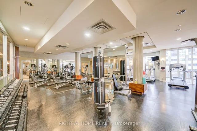 Additional image 36 of 763 Bay St Unit 2013