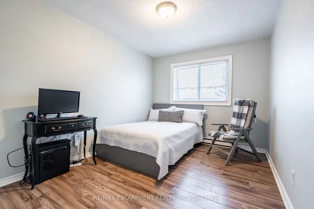 Additional image 19 of 1493 Ester Dr