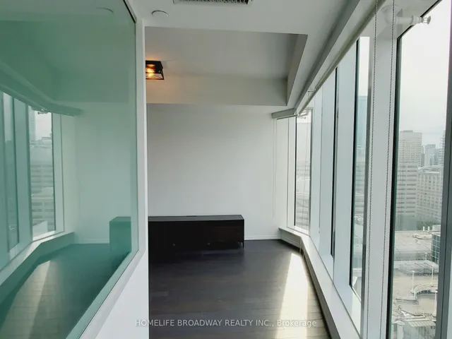 Additional image 16 of 197 Yonge St Unit 1714