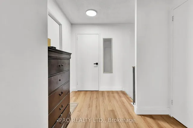 Additional image 17 of 1624 Bloor St Unit 92