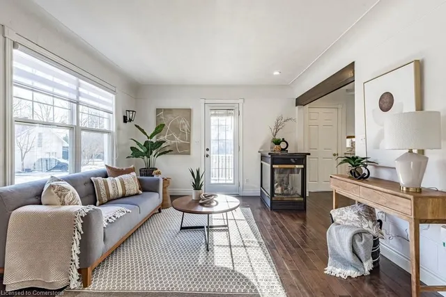 Additional image 6 of 2 Bond St