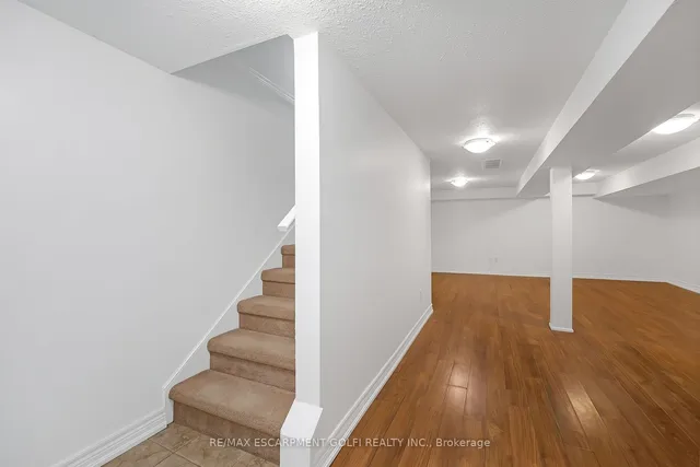 Additional image 17 of 47 Burlington St