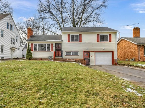 3060 Keswick Rd, Cleveland, OH 44120