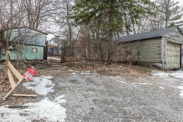 Additional image 34 of 402 Dundurn St