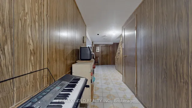 Additional image 43 of 46 Goldsboro Rd