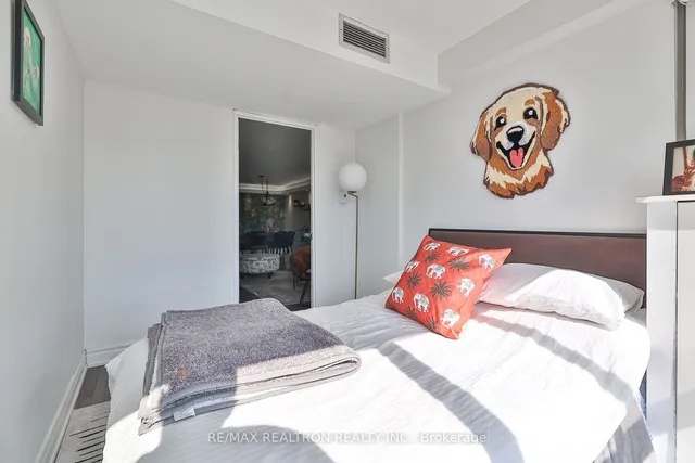 Additional image 27 of 65 Scadding Ave Unit 610