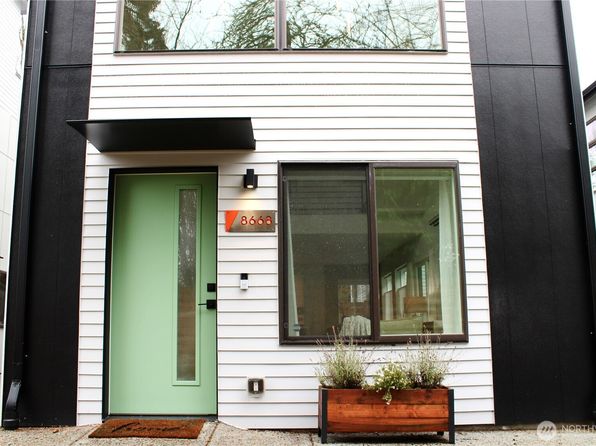8668 13th Avenue NW, Seattle, WA 98117
