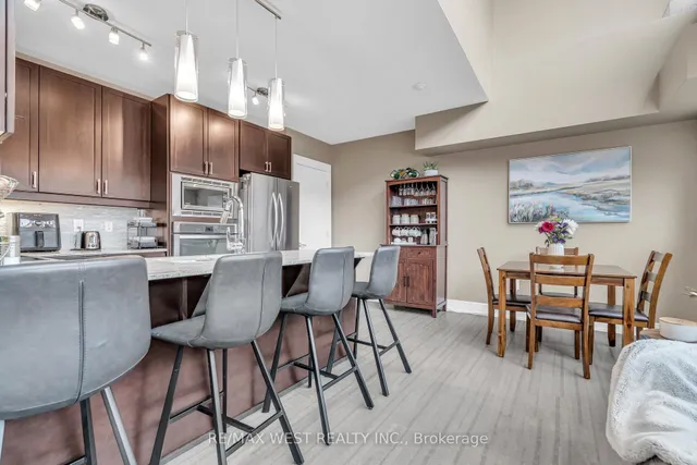 Additional image 7 of 112 Benton St Unit 704