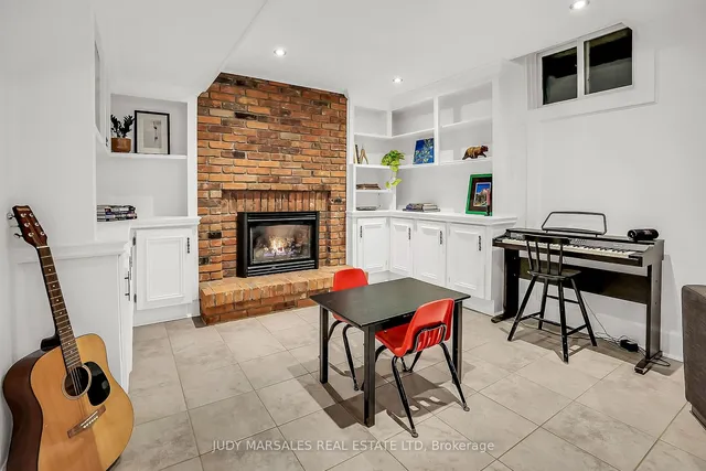 Additional image 32 of 17 Parkway Pl