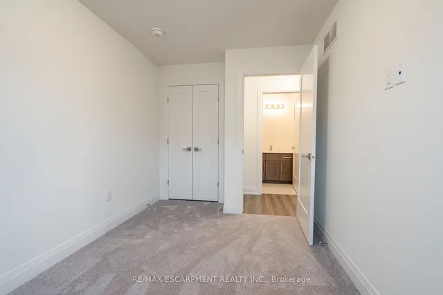 Additional image 32 of 16 CLEAR VALLEY Lane