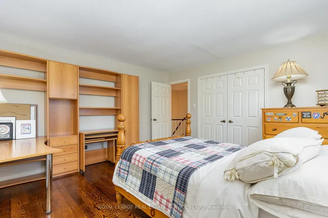 Additional image 33 of 25 Vancho Cres