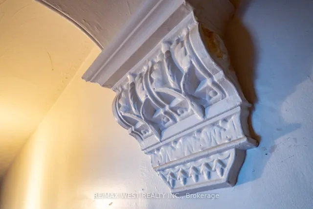 Additional image 16 of 217 Gladstone Ave