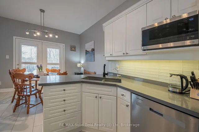 Additional image 11 of 900 Doon Village Rd Unit 12