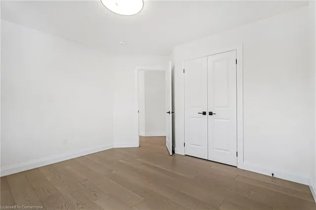 Additional image 32 of 37 Roselawn Ave