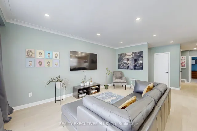 Additional image 12 of 6 Azrock Rd