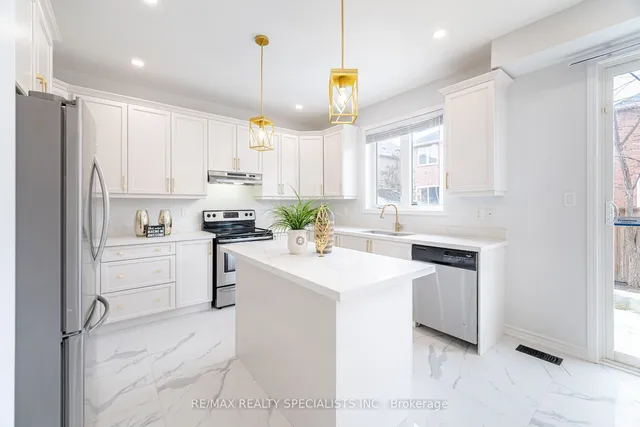 Additional image 17 of 31 Enford Cres