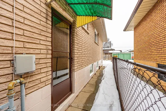 Additional image 32 of 16 Gatineau Dr