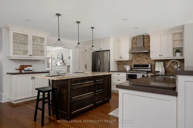 Additional image 30 of 489 Glenlake Ave