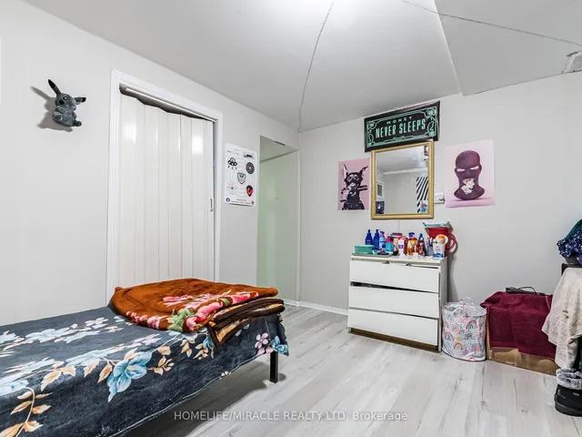 Additional image 43 of 10 Madison St