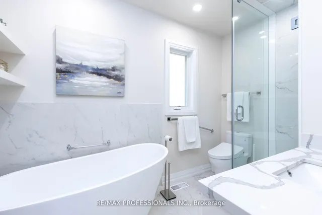 Additional image 18 of 2 Emery Circ