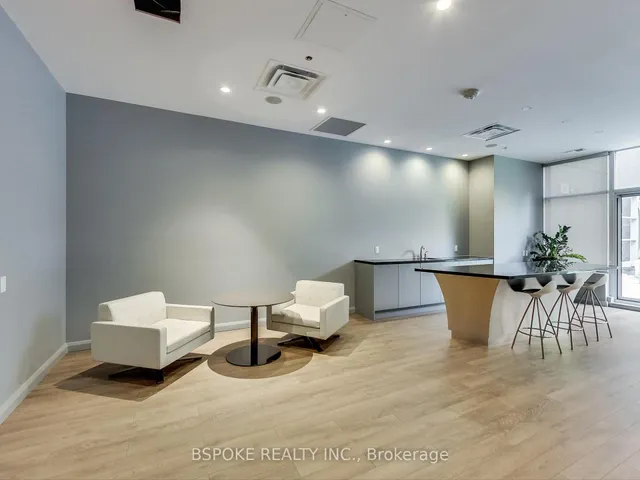 Additional image 31 of 155 Yorkville Ave Unit 1918