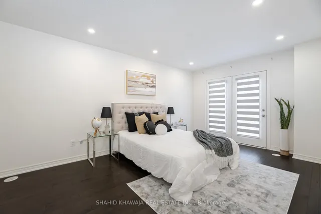 Additional image 25 of 483 Manhattan Common N/A