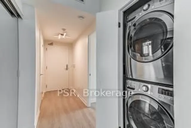 Additional image 24 of 55 East Liberty St Unit 404