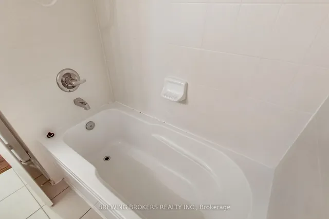 Additional image 28 of 5 Eaton Park Lane Unit 7