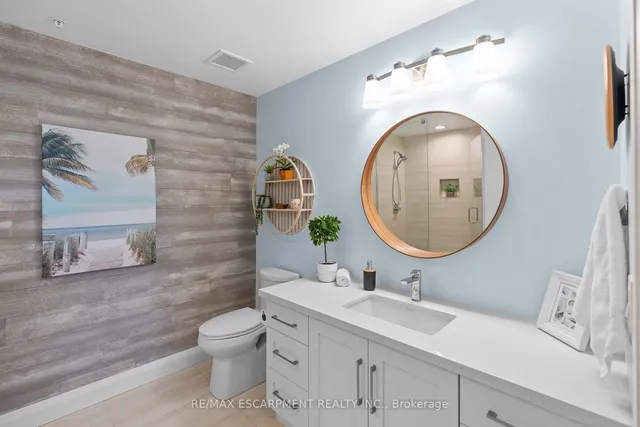 Additional image 26 of 30 Hamilton St Unit 703