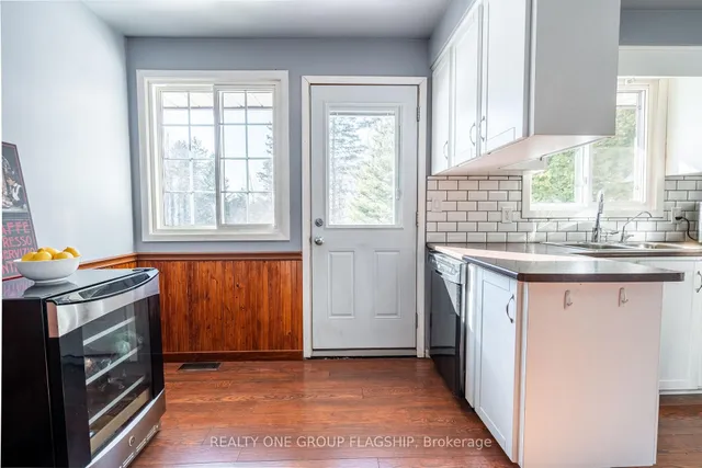 Additional image 16 of 1893 Centre Rd